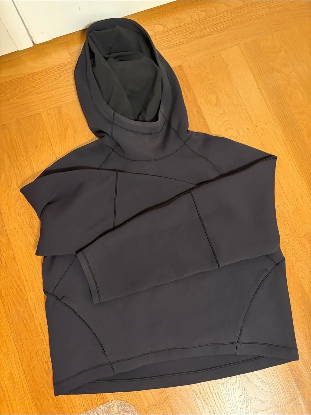 Black Lululemon Sweatshirt